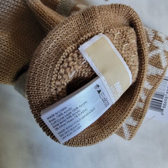 Michael Kors gloves NEW WITH TAGS - Picture 4 of 4